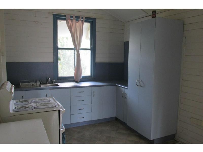 77 High Street, Walkervale QLD 4670