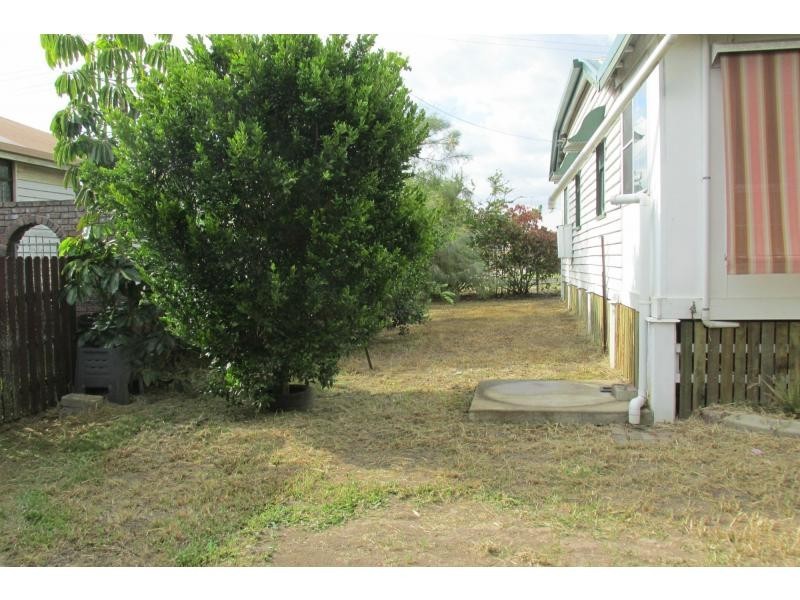 77 High Street, Walkervale QLD 4670