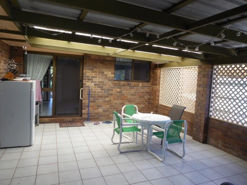 1 CHISWICK Street, Avenell Heights QLD 4670