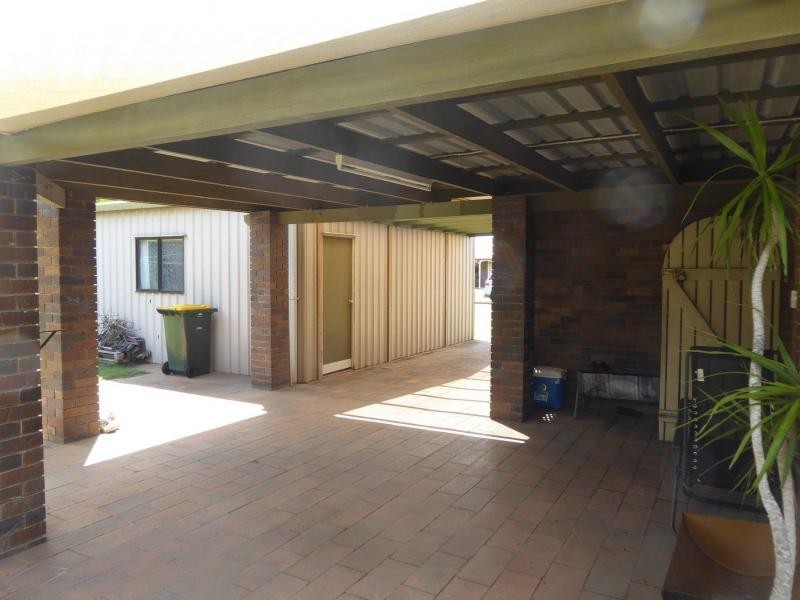 1 CHISWICK Street, Avenell Heights QLD 4670