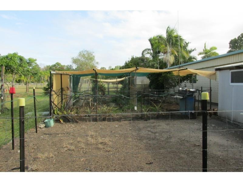 4 Grahams Road, Sharon QLD 4670