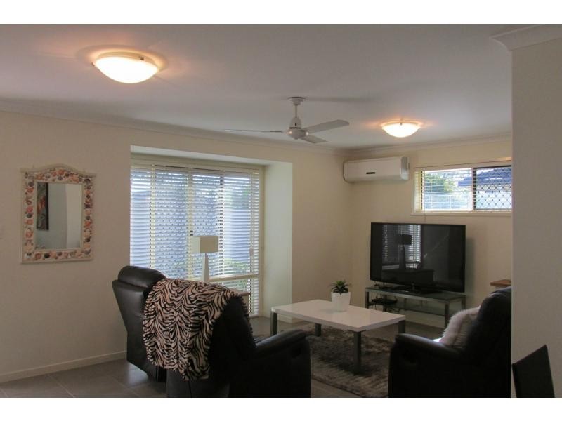 Unit 5/26 Dunn Road South, Avenell Heights QLD 4670