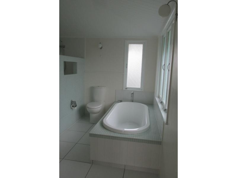 Elliott Heads QLD 4670