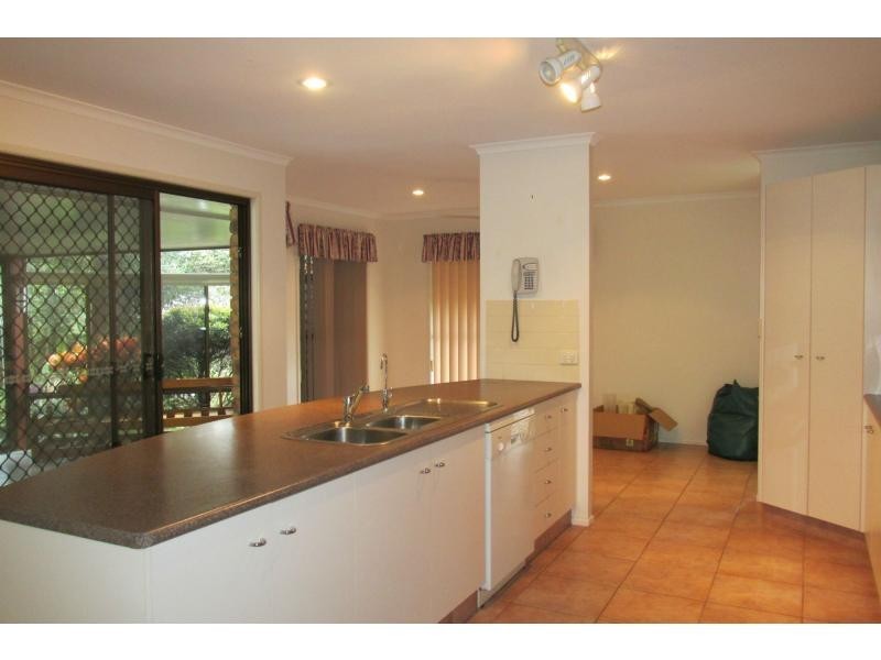 6 Inspiration Court, Avoca QLD 4670