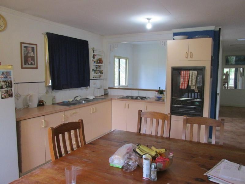 Sharon QLD 4670