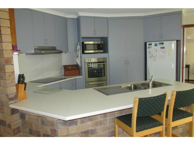 30 Pleasant Drive, Sharon QLD 4670