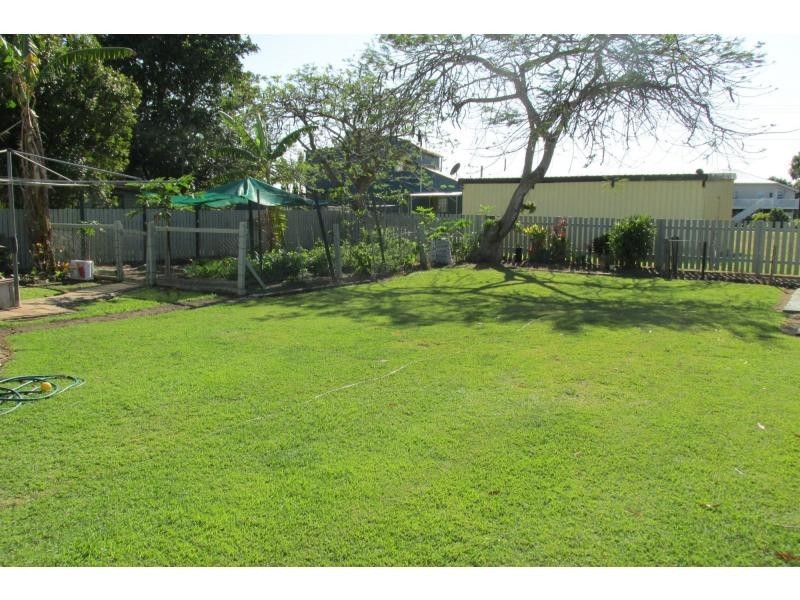 6 Marshall Street, Burnett Heads QLD 4670