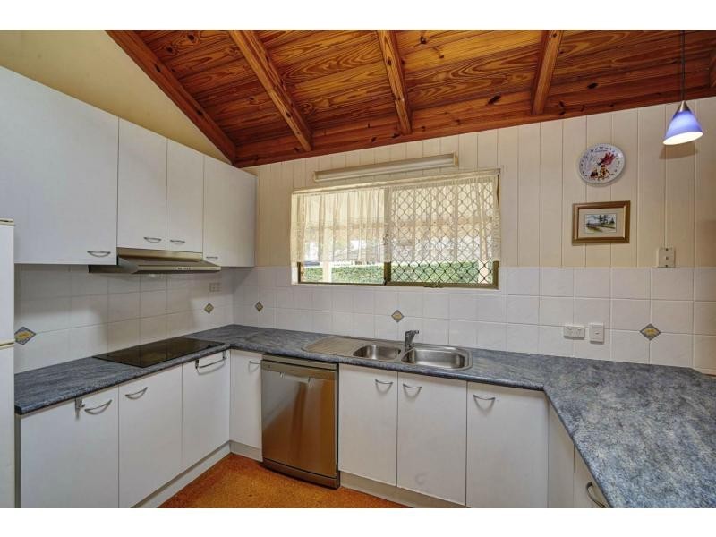 15 Glenview crescent, Avoca QLD 4670