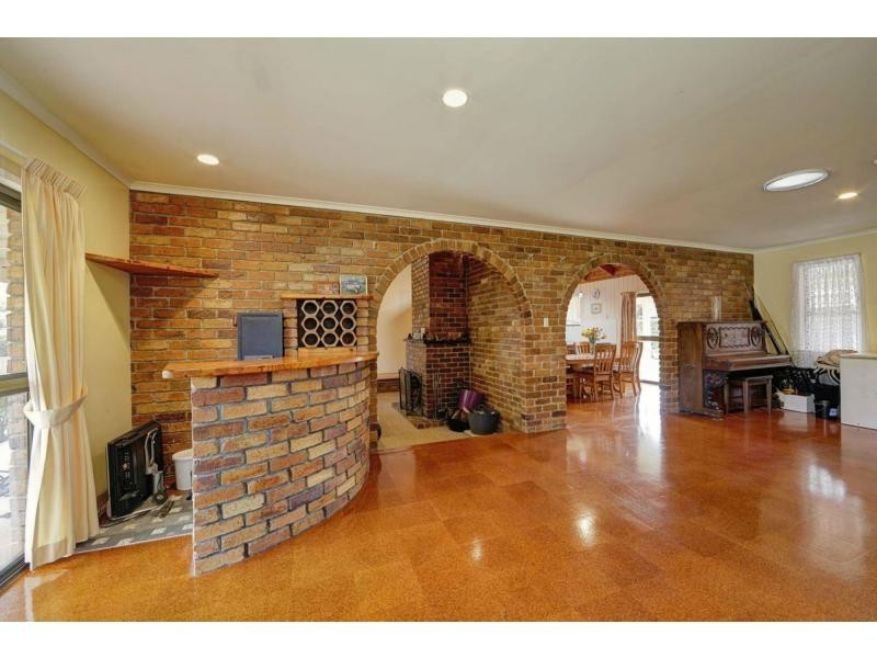 15 Glenview crescent, Avoca QLD 4670