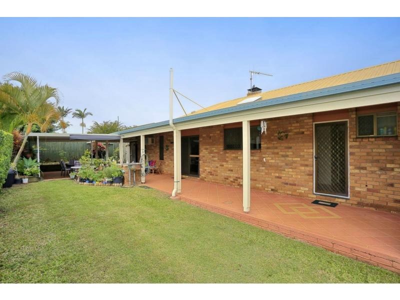 15 Glenview crescent, Avoca QLD 4670