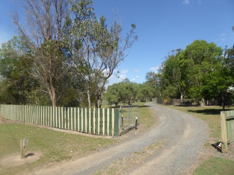 20 Aquamarine , Rivr Park Estate, Branyan QLD 4670