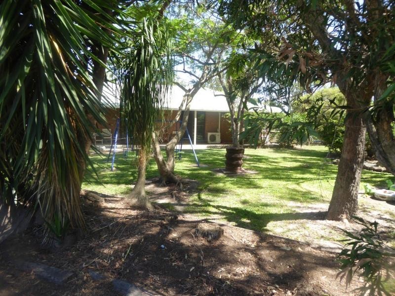 20 Aquamarine , Rivr Park Estate, Branyan QLD 4670