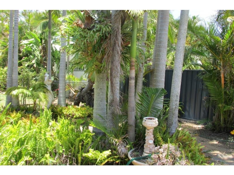 Moore Park Beach QLD 4670