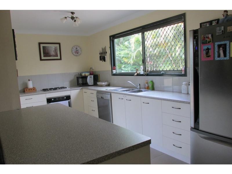 10 Park Royal Drive, Branyan QLD 4670