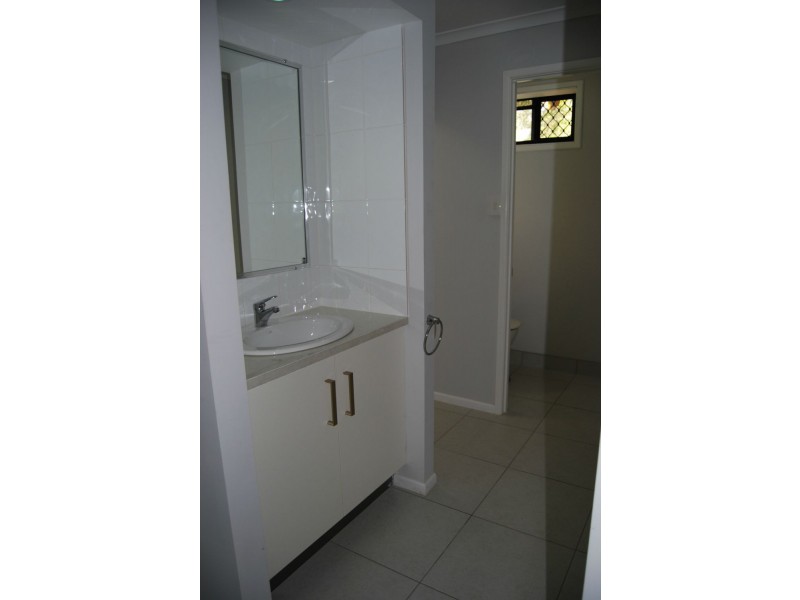 Sharon QLD 4670