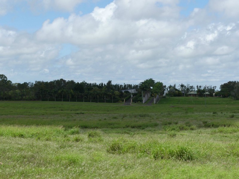 1 Gooburrum Road, Gooburrum QLD 4670