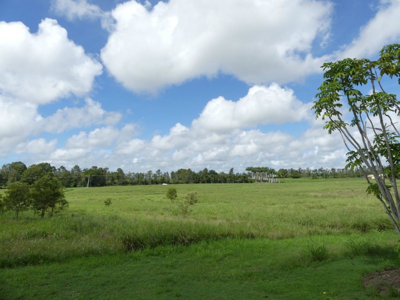 1 Gooburrum Road, Gooburrum QLD 4670