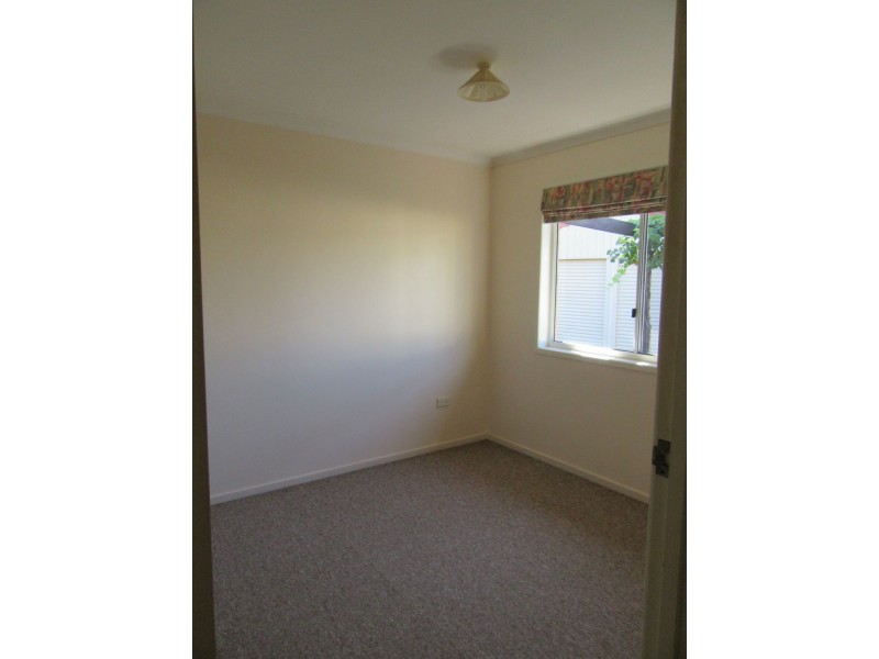 13 GENGERS Road, Moore Park Beach QLD 4670
