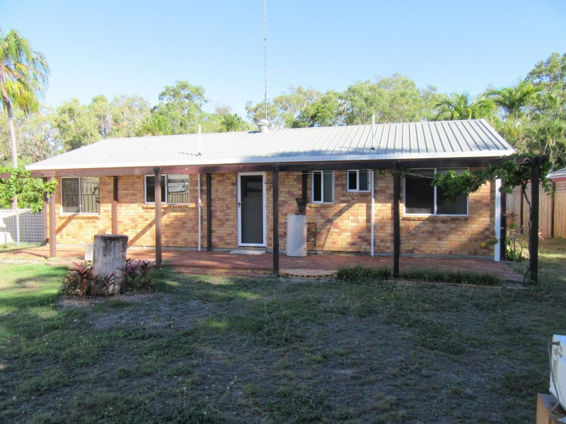 13 GENGERS Road, Moore Park Beach QLD 4670