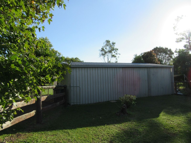 32 Henricksens Road, Sharon QLD 4670