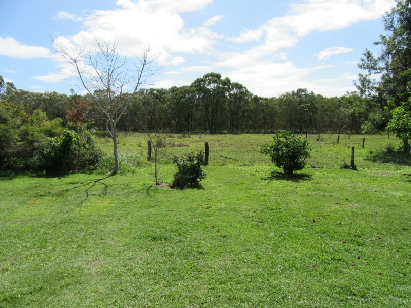 32 Henricksens Road, Sharon QLD 4670