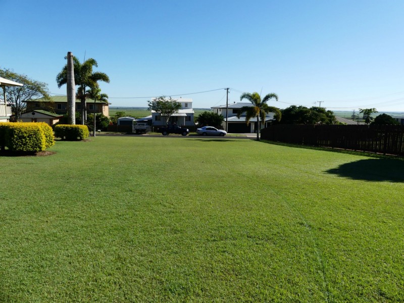 5 Martins Court, Qunaba QLD 4670