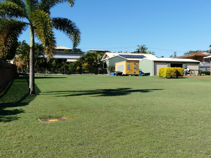 5 Martins Court, Qunaba QLD 4670