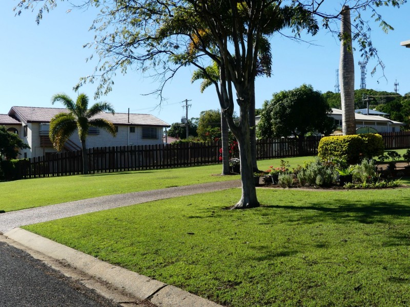 5 Martins Court, Qunaba QLD 4670
