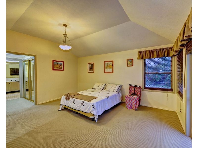 153 Childers Rd, Branyan QLD 4670