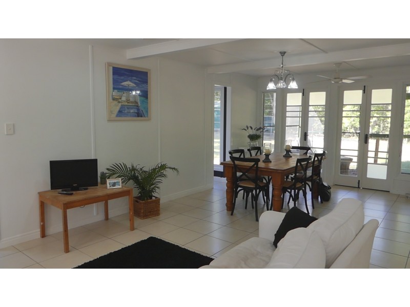 7 Plum Tree Cres, Moore Park Beach QLD 4670