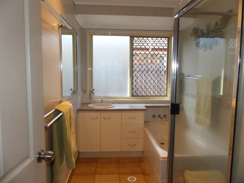 34 Cunnington St, Bundaberg East QLD 4670