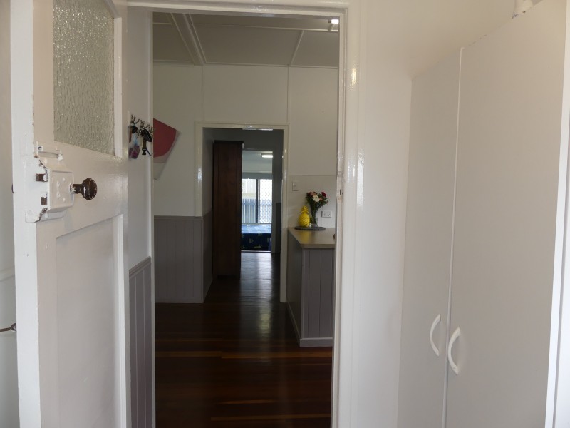 126 Boundary St, Walkervale QLD 4670