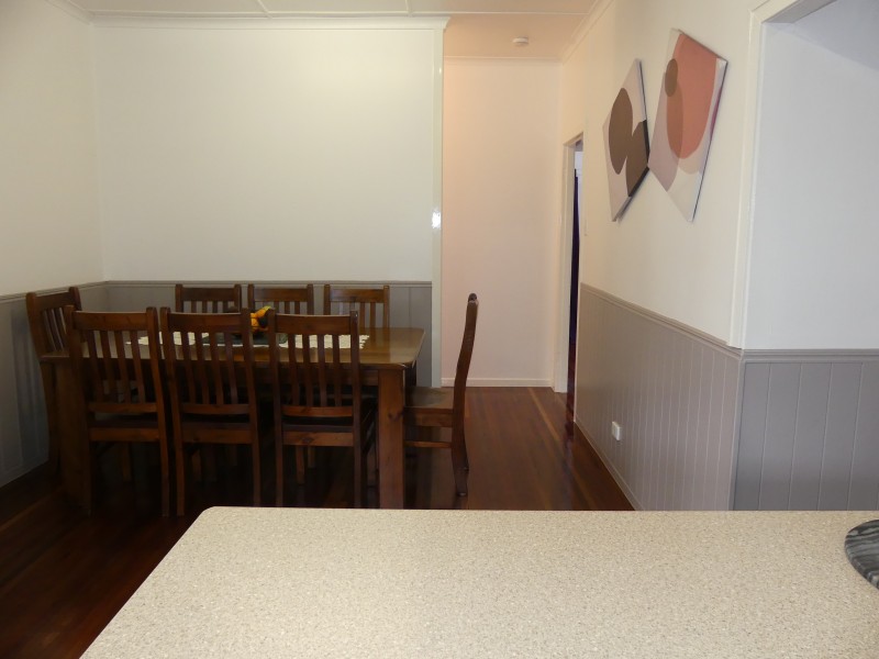 126 Boundary St, Walkervale QLD 4670