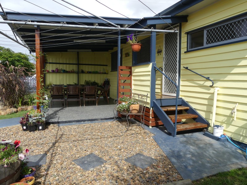 126 Boundary St, Walkervale QLD 4670