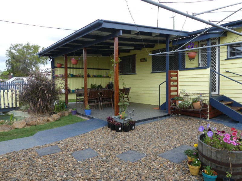126 Boundary St, Walkervale QLD 4670