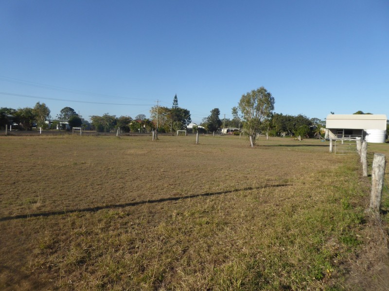 7 Horseshoe Dr, Kensington QLD 4670