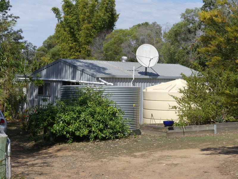 34 Rosella Dr, South Kolan QLD 4670