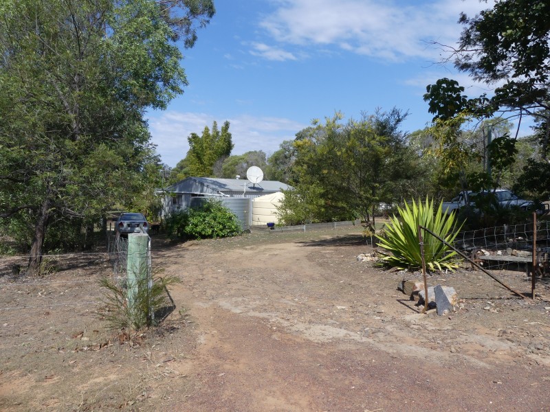 34 Rosella Dr, South Kolan QLD 4670