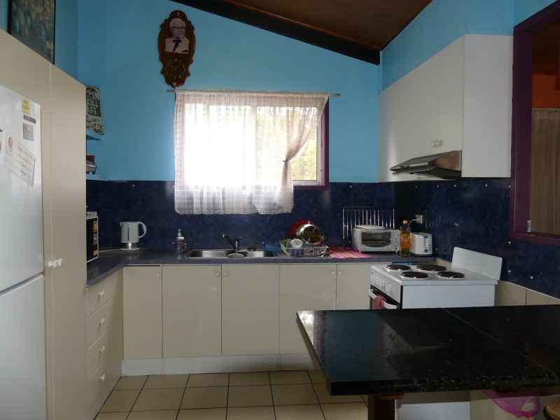 34 Rosella Dr, South Kolan QLD 4670