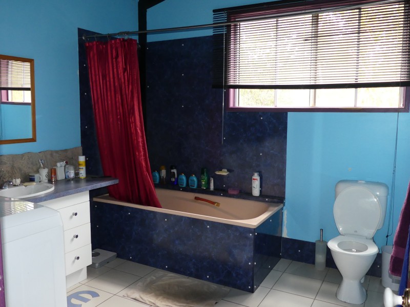 34 Rosella Dr, South Kolan QLD 4670