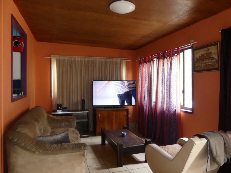 34 Rosella Dr, South Kolan QLD 4670