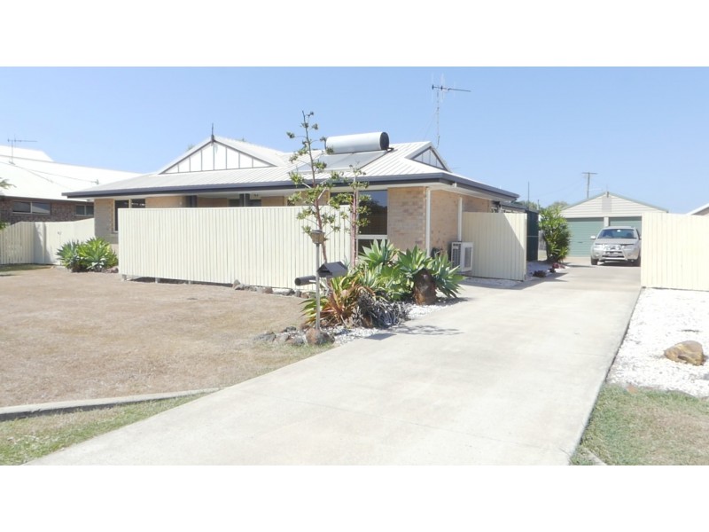17 Grevillea Ave, Innes Park QLD 4670