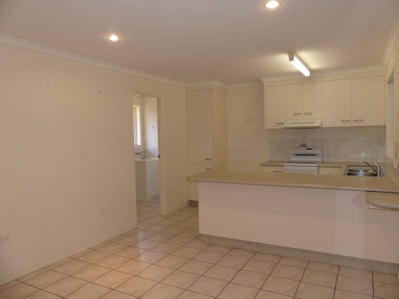 17 Grevillea Ave, Innes Park QLD 4670