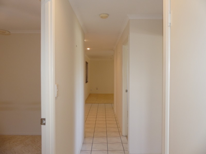 17 Grevillea Ave, Innes Park QLD 4670