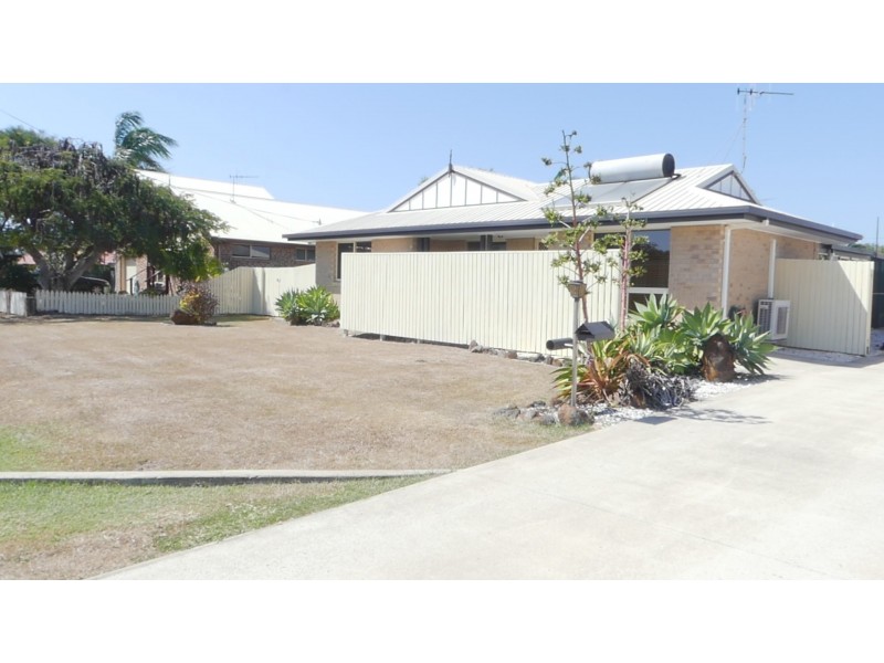 17 Grevillea Ave, Innes Park QLD 4670