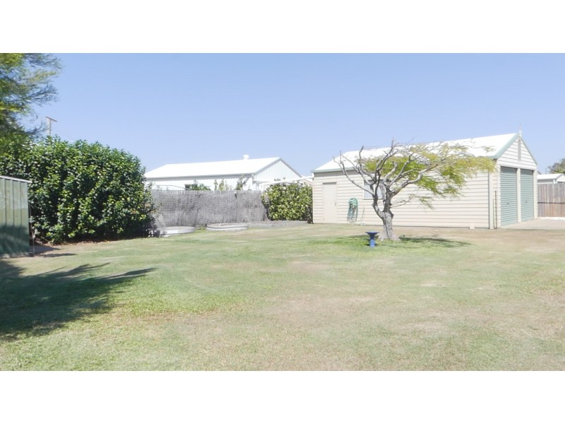 17 Grevillea Ave, Innes Park QLD 4670