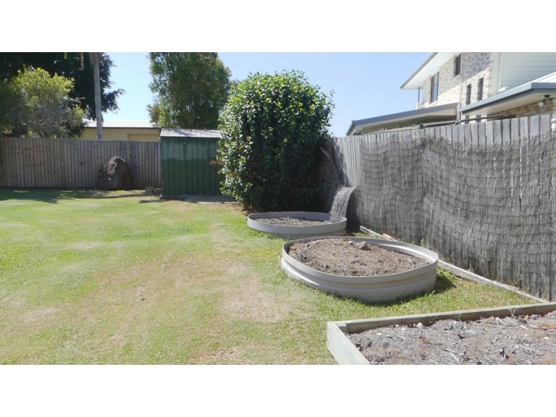 17 Grevillea Ave, Innes Park QLD 4670