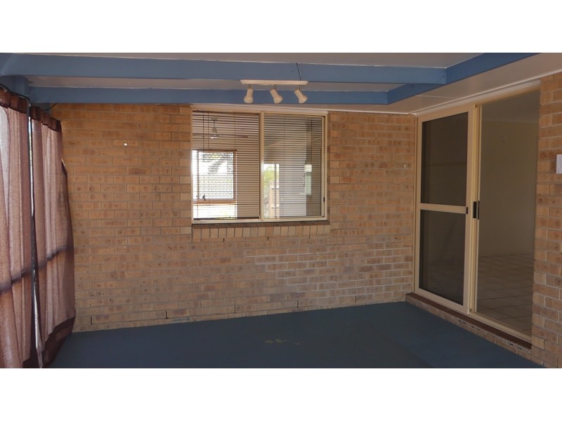 17 Grevillea Ave, Innes Park QLD 4670