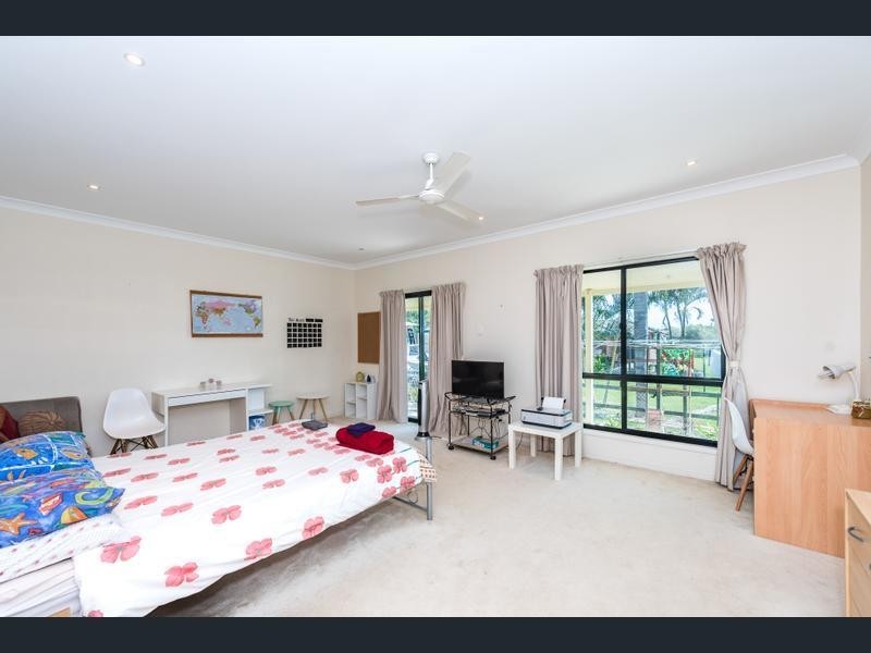 Innes Park QLD 4670