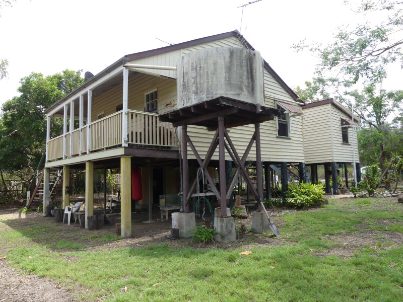 31 Railway Lane, Avondale QLD 4670